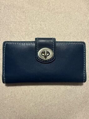 Y2K Vintage Coach Continental Leather Turn-Lock Long Wallet - Navy
